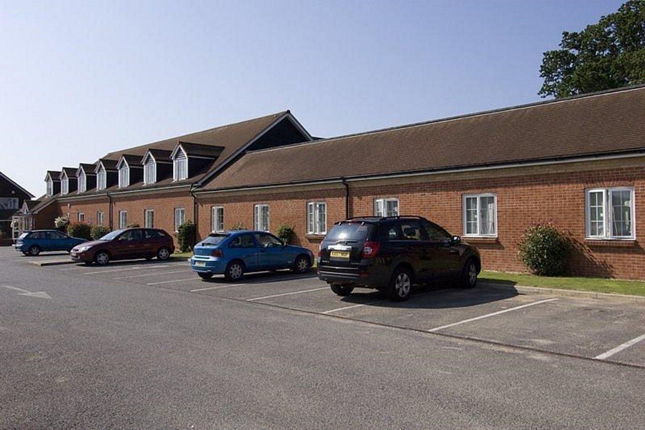 Ower Premier Inn Southampton West מראה חיצוני תמונה