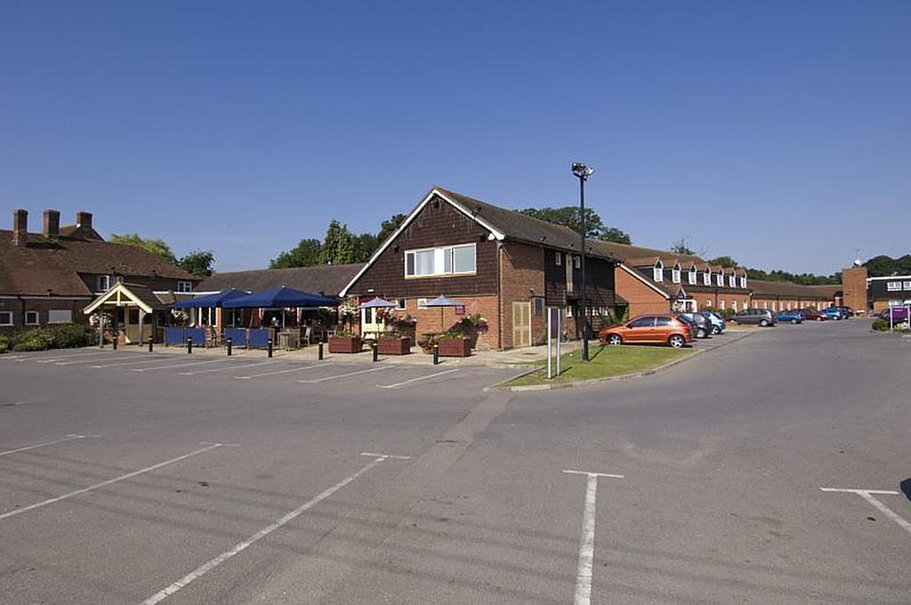 Ower Premier Inn Southampton West מראה חיצוני תמונה