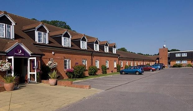 Ower Premier Inn Southampton West מראה חיצוני תמונה